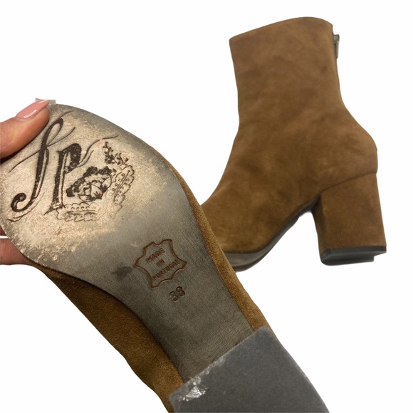 Free People | Suede Block Heel Ankle Boots Size 38 - Picture 11 of 13